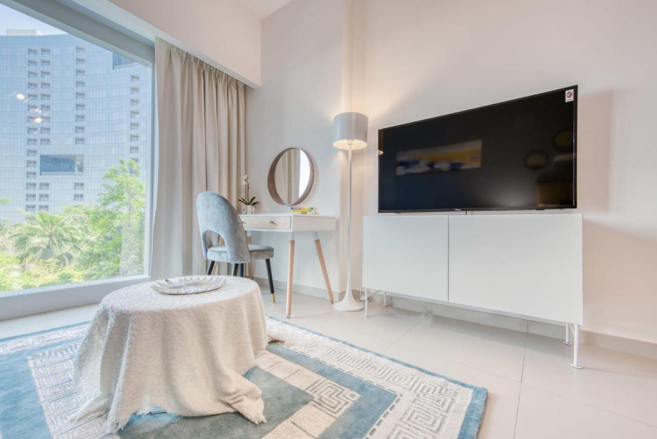 Capital Living On Reem - The Arc Towers & The Gate Apartment Abu Dhabi Exterior photo