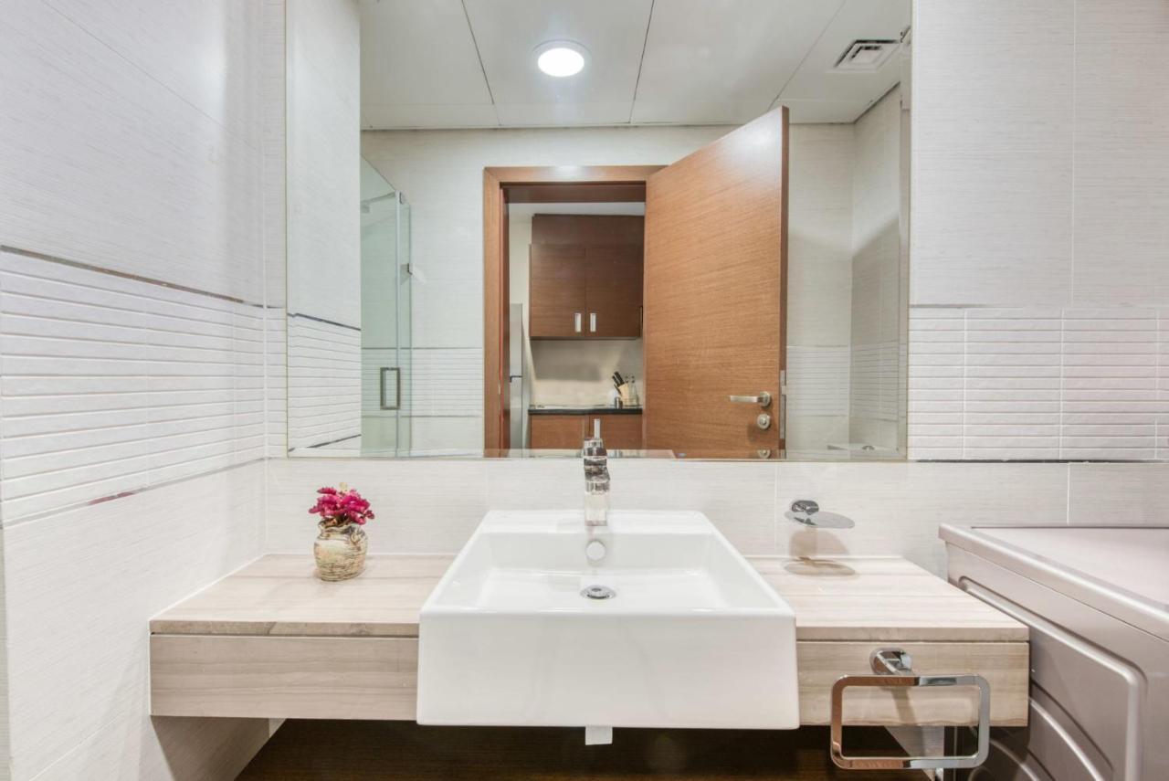 Capital Living On Reem - The Arc Towers & The Gate Apartment Abu Dhabi Exterior photo