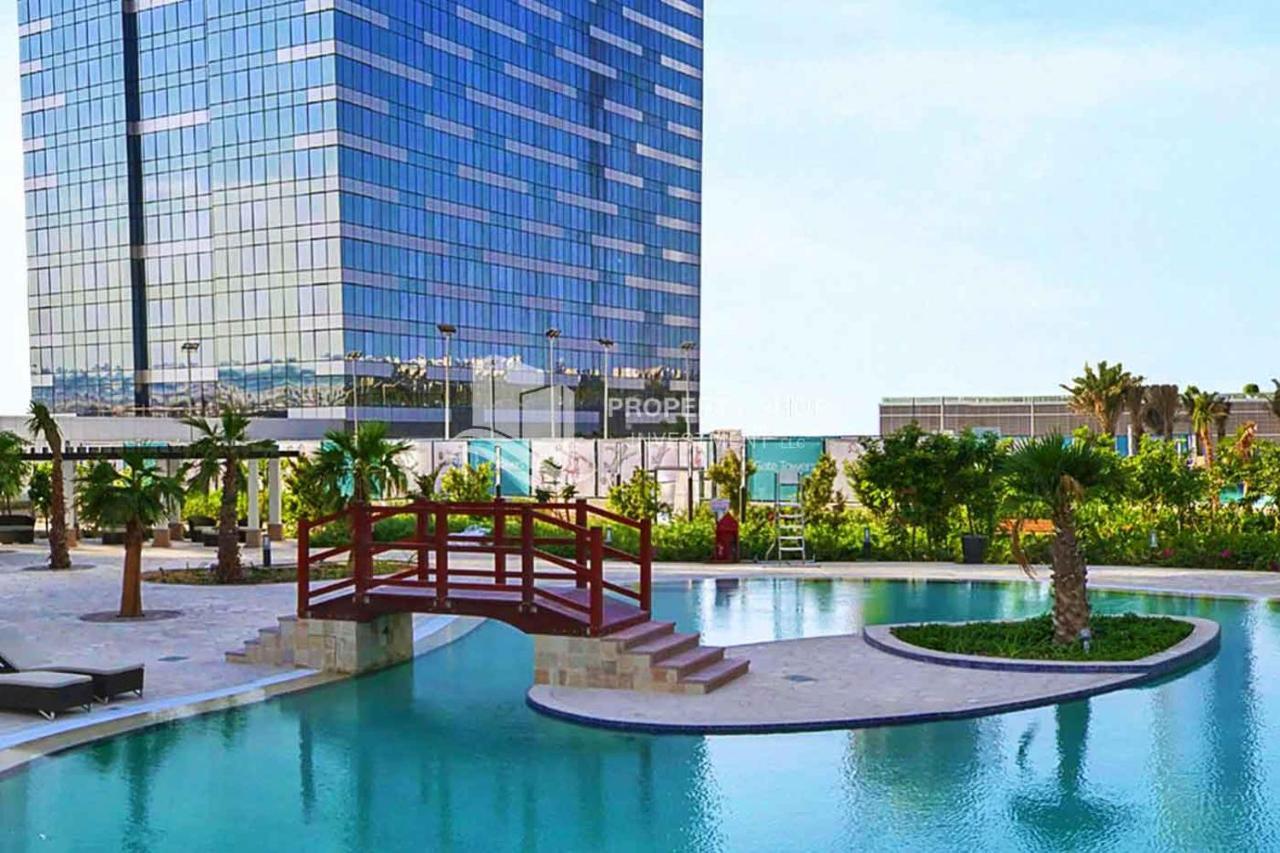 Capital Living On Reem - The Arc Towers & The Gate Apartment Abu Dhabi Exterior photo